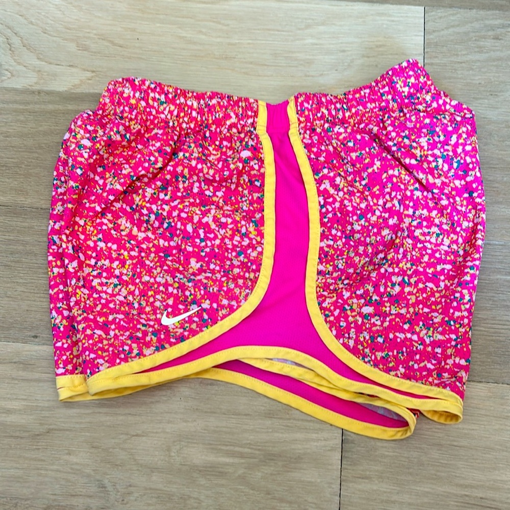 Medium Nike Dri-fit shorts - Picture 2 of 3